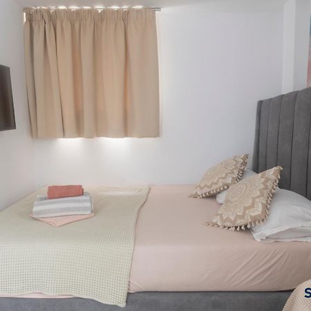 Explore Greece From Cozy City Centre Apartment Chalkida Exterior foto