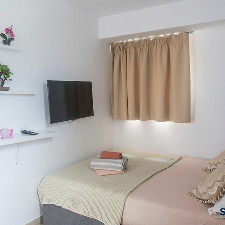 Explore Greece From Cozy City Centre Apartment Chalkida Exterior foto