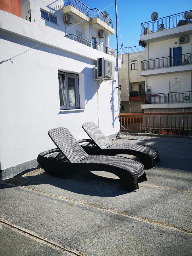 Explore Greece From Cozy City Centre Apartment Chalkida Exterior foto